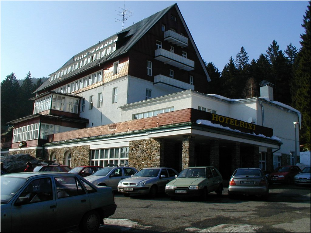 030227-AqHory-Brcalnik-hotelFanda.JPG