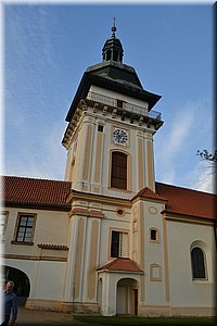 181006-srazPrchlych-Benatky15zamek.JPG