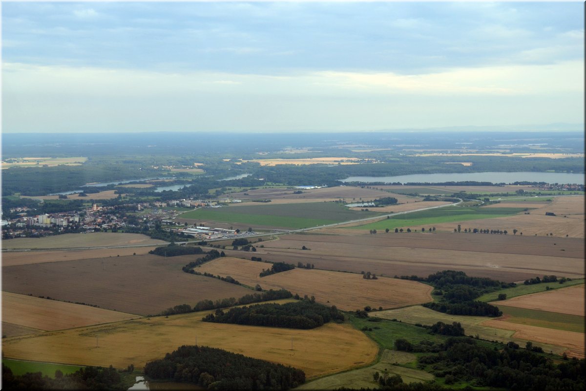 200724 letadlem 170 Veseli piskovny a Horusicky rybnik.JPG