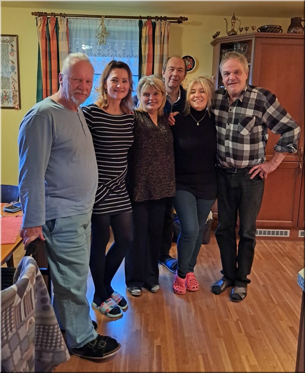 231231-Silvestr-skupina6B.jpg
