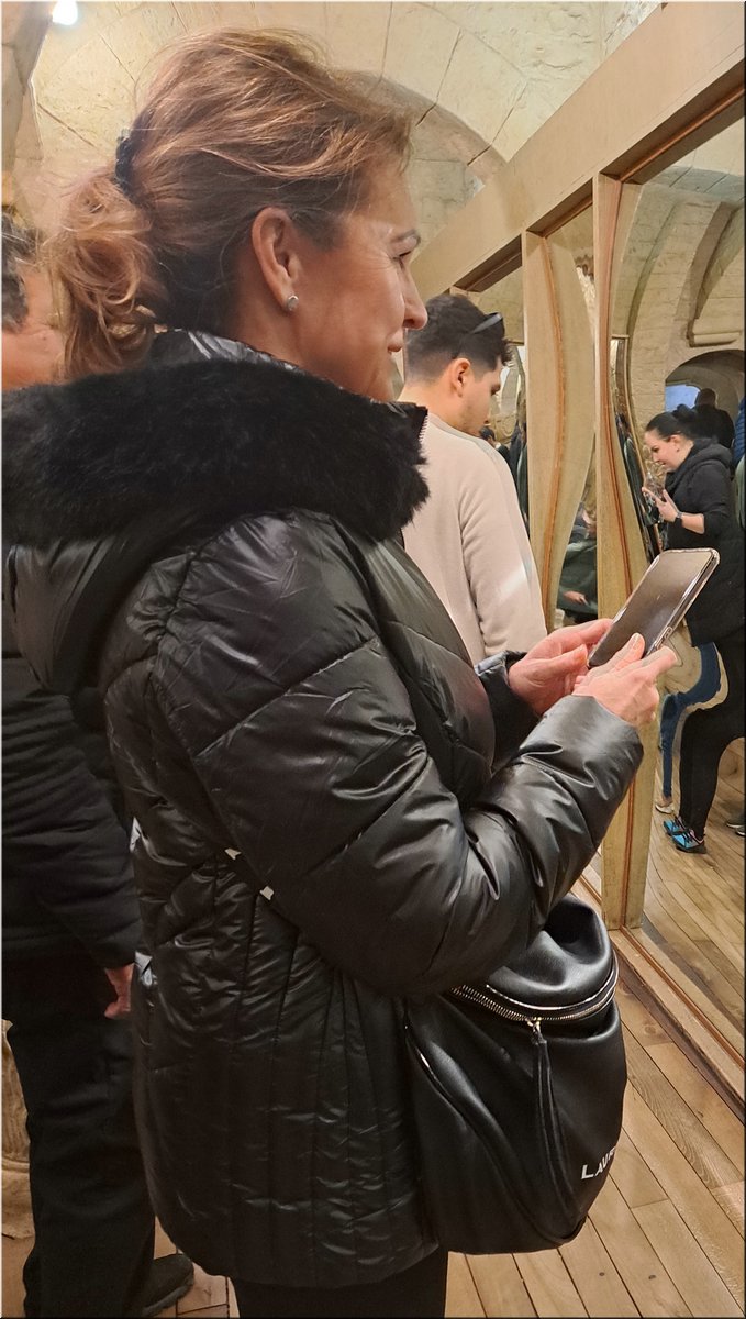 240210-Andrea-Praha-131649-zrcadlovebludiste.jpg