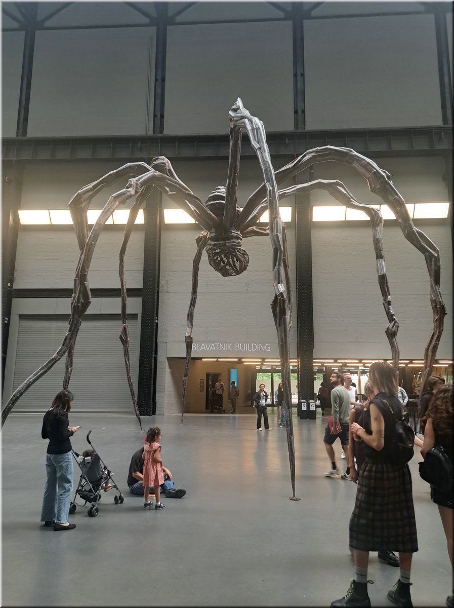 250727-Londyn-141432muzeum_Ad.jpg