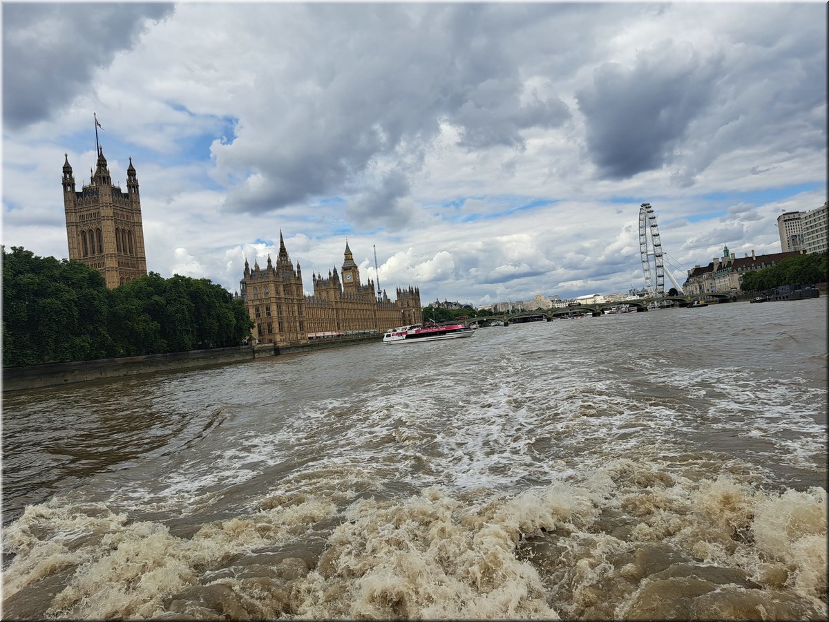 250728-Londyn-134940UberBoat_Ad.jpg