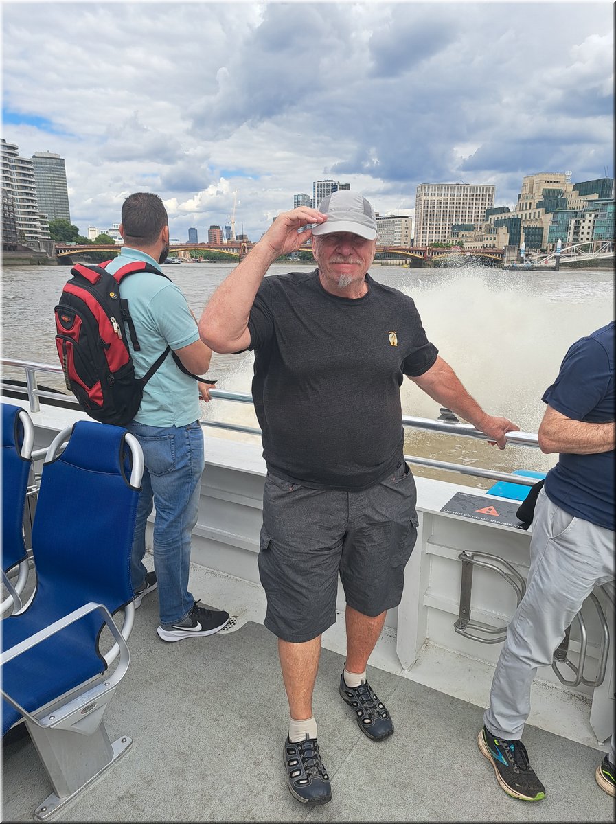 250728-Londyn-135701UberBoat_Ad.jpg