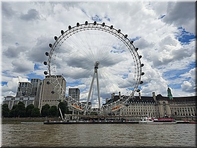250728-Londyn-134301UberBoat_Ad.jpg
