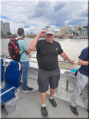 250728-Londyn-135701UberBoat_Ad.jpg