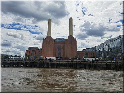 250728-Londyn-135937UberBoat_Ad.jpg