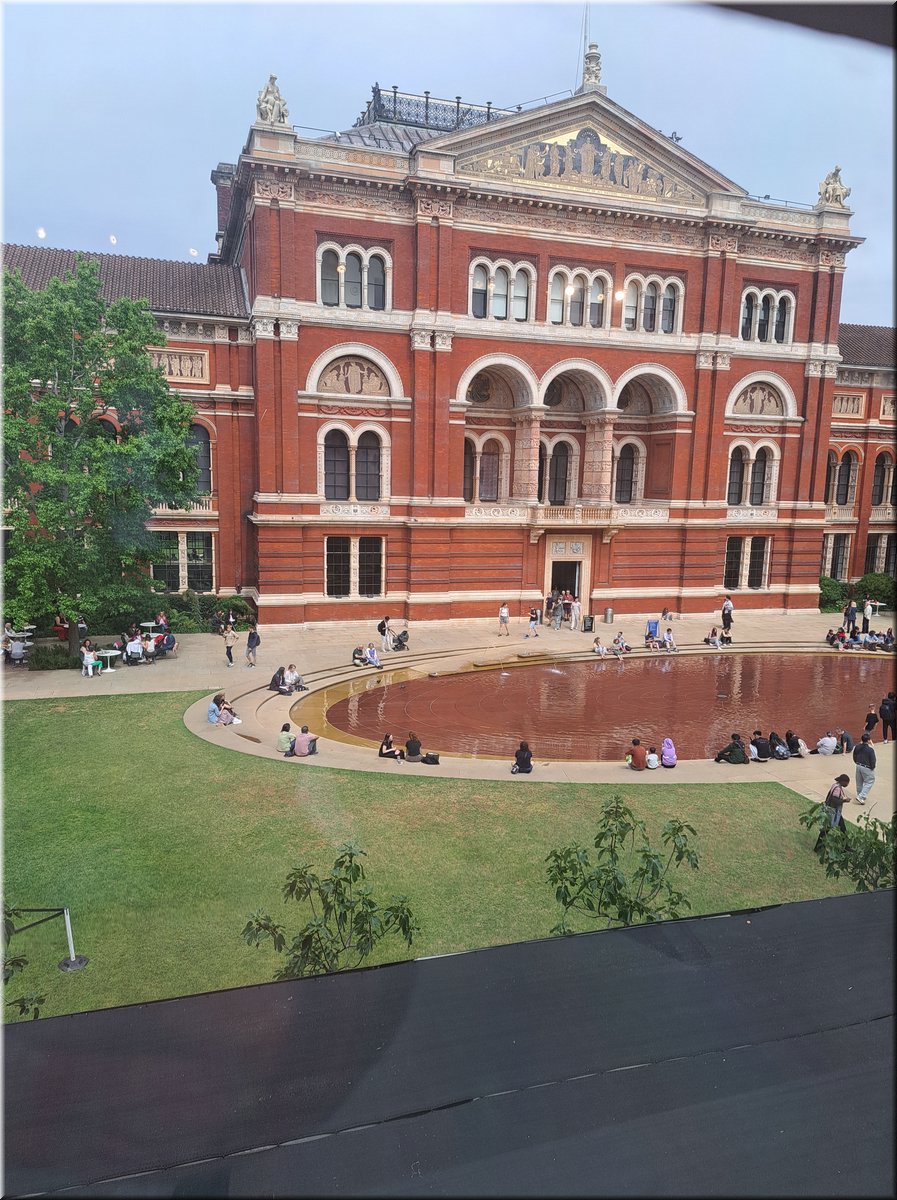 250729-Londyn-122144muzeum_H.jpg