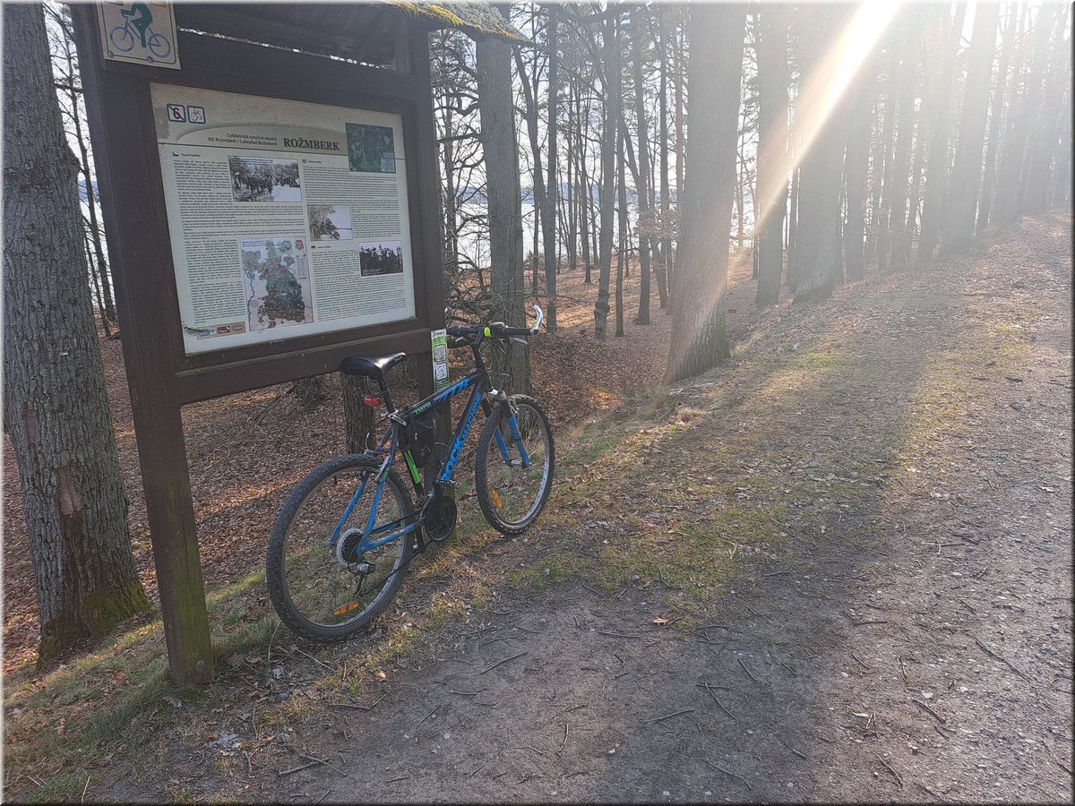 260311-kolemRozmberku-cyklo_153103.jpg