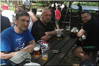 2021-06-04-AqVltava-uVeverek2.jpg