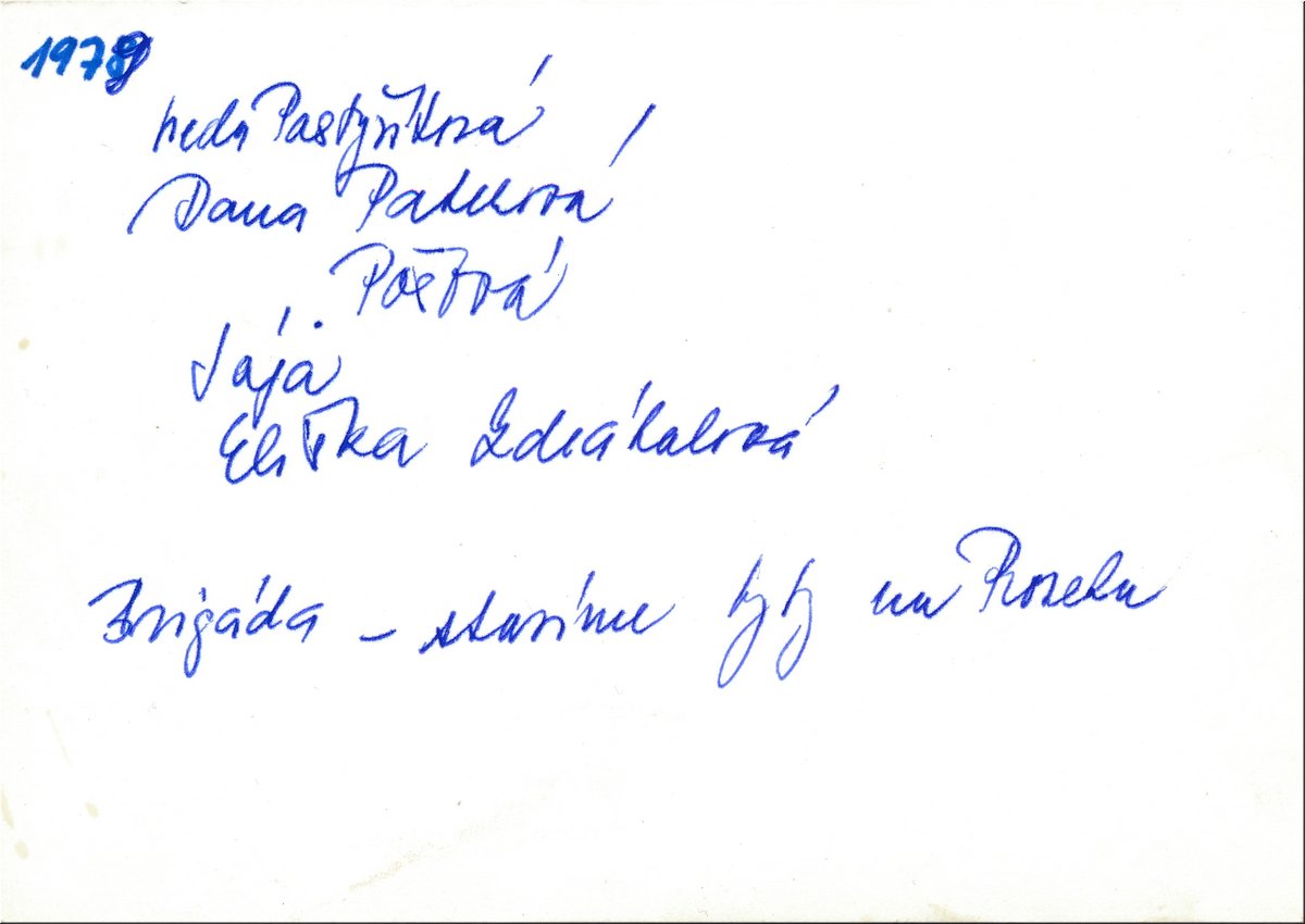 1978-brigada-stavime-byty-na-Proseku-skupina-5-holek-jmena.jpg