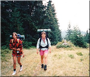 1995-Tyna-a-Jaja-na-louce-Nizke-Tatry.jpg