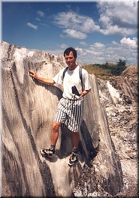 1997-ZakarpatskaUkrajina-37-Zdenekuskalyzesoli.jpg