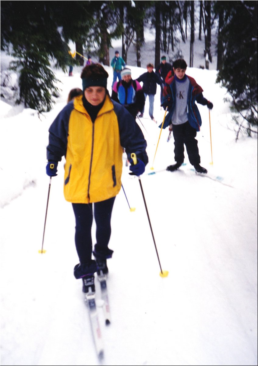 2000-01-08-hory-153-zluta-bunda-a-dalsi-bezkari.jpg
