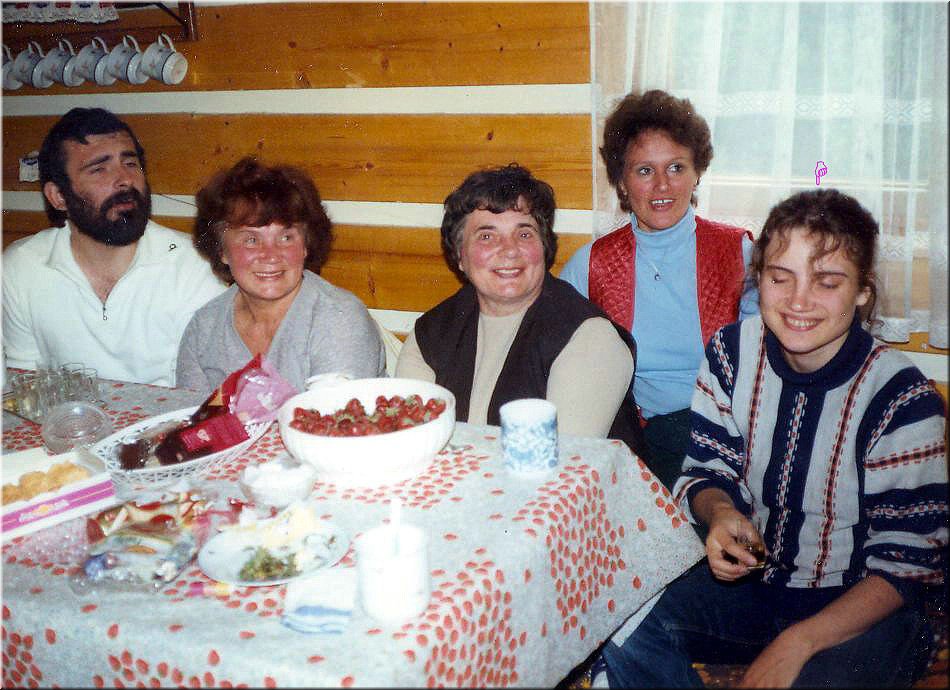 1988 cca Jabkenice Kmochova (arrJaja).jpg