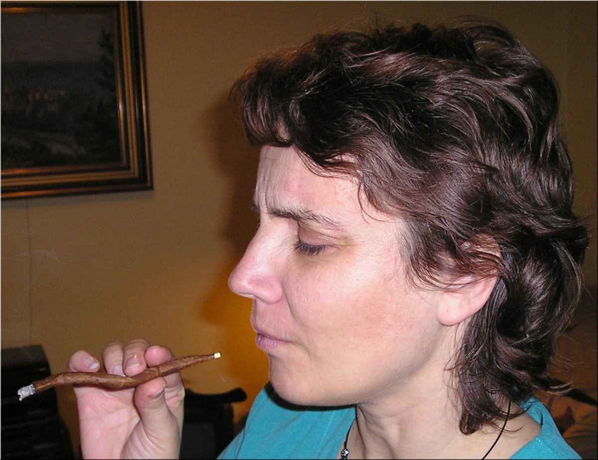 2002cca-Jaja-s-doutnikem.jpg