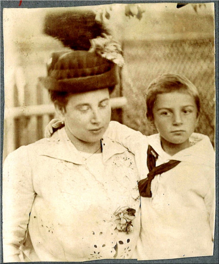 191408_02b-MarieRabanova,synVladimir.jpg
