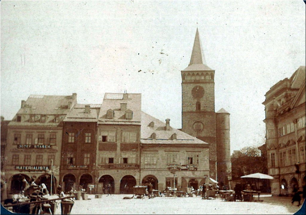 191603_11a-Jicin-namesti.jpg