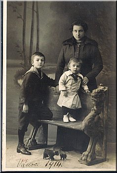 191412_04b-MarieRabanova,synoveJan,Vladimir.jpg