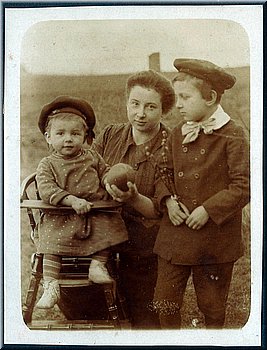 191504_05b-Jan,Marie,Vladimir.jpg