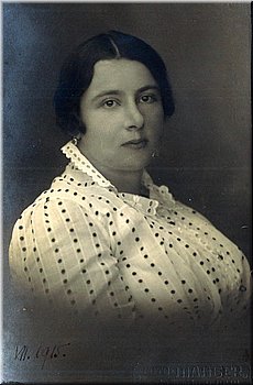 191507_08a-Marie.jpg