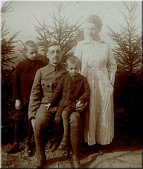 19180412_17c-Vladimir,Antonin,Jan,Marie.jpg