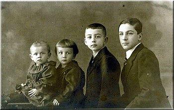 19230331_30c-Jarousek,Premysl,Jan,Vladimir.jpg