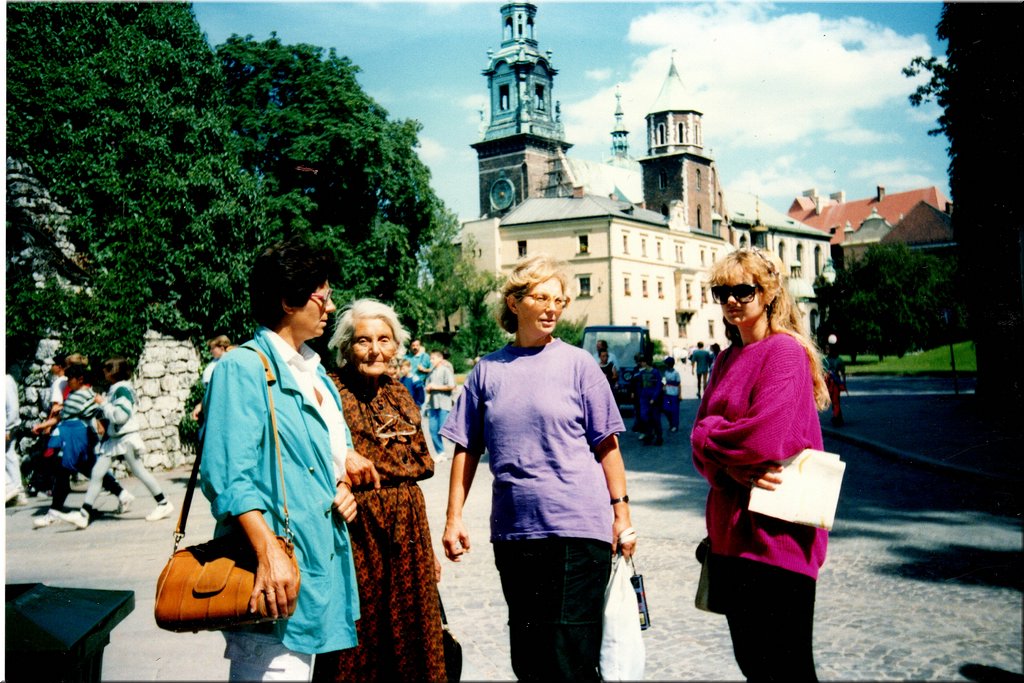 77_V_Krakove_pred_hradem_Wawel_-_1993.jpg