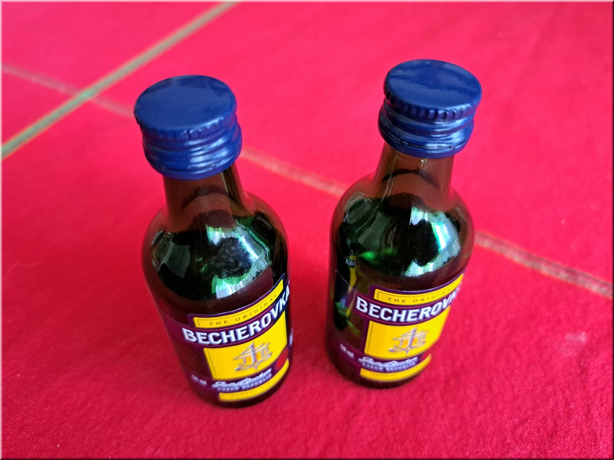 250227-Qiiiz-Chyne-Becher2x.jpg