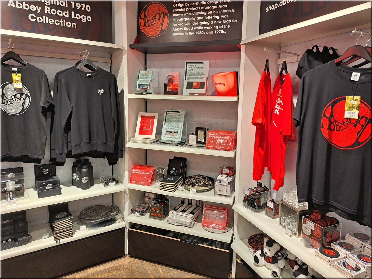 250726-Londyn-125503AbbeyRoad-prodejna_H.jpg
