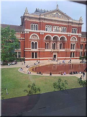 250729-Londyn-122144muzeum_H.jpg