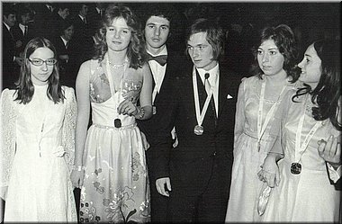 gymArabska-1974-maturitni_ples-3.jpg