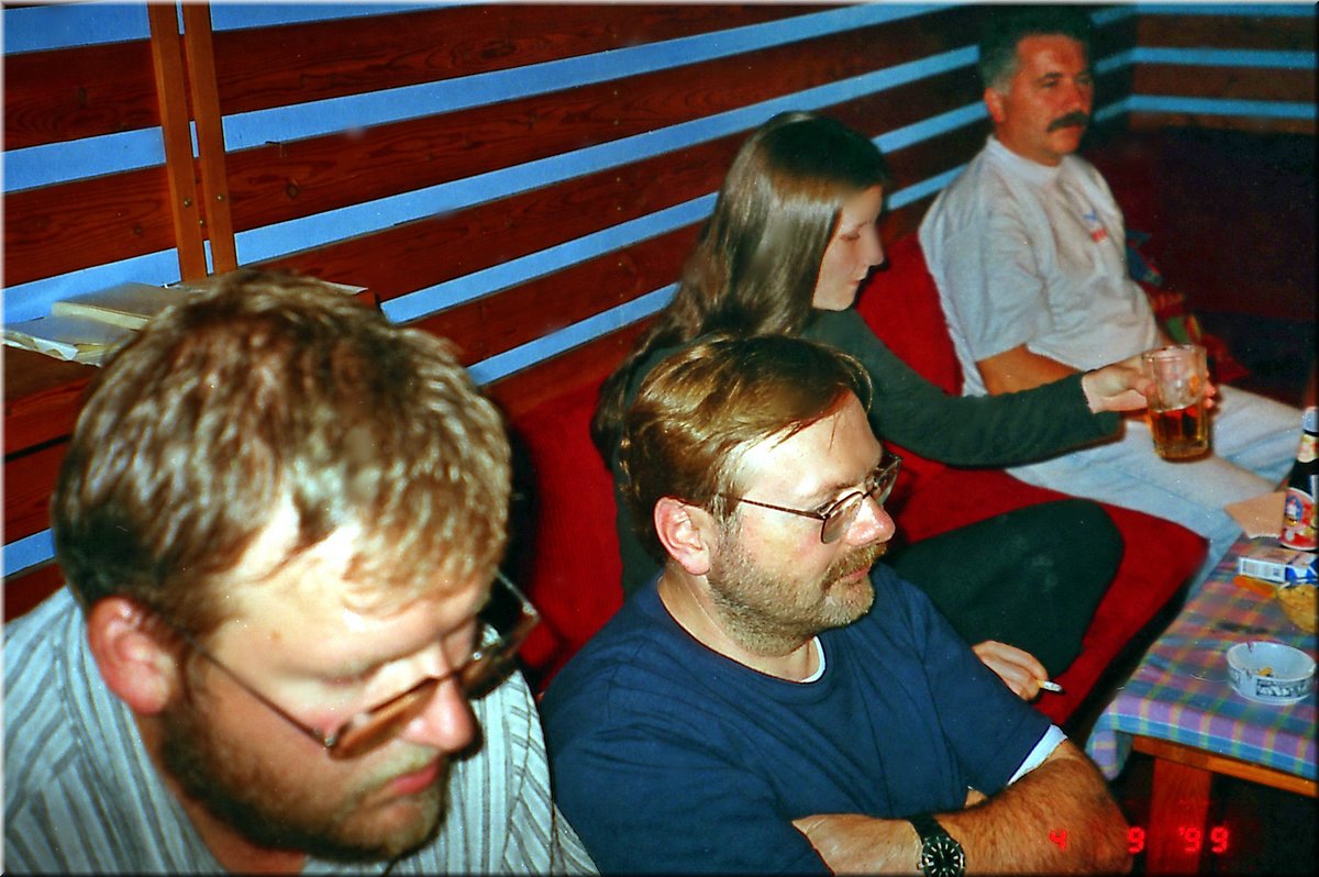1999-09-04 BBCC Vojnikov 4chata04 ---zneg.jpg