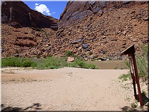 130527-ColoradoRiver-koupani-550.JPG