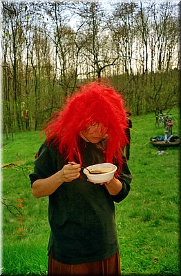 2001-04-27 BBCC PraSka3 Survival nazahrade28 ---zneg.jpg