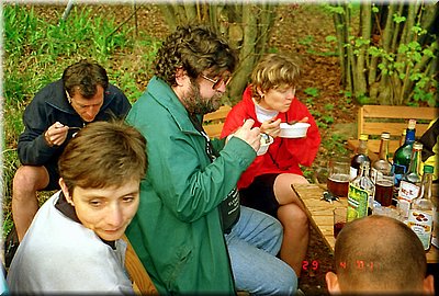 2001-04-27 BBCC PraSka3 Survival nazahrade32 ---zneg.jpg