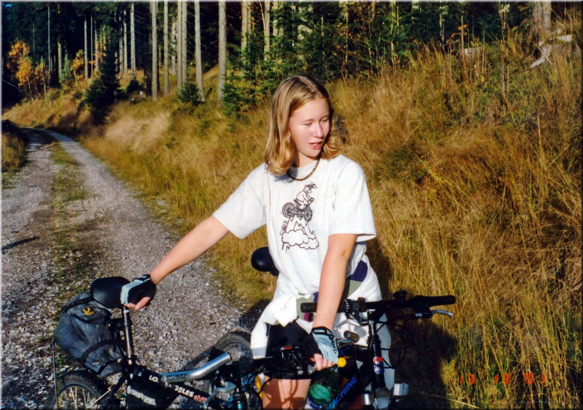 2001-10-13 BBCC Kolobezky 22 ---zpapodJaji.jpg