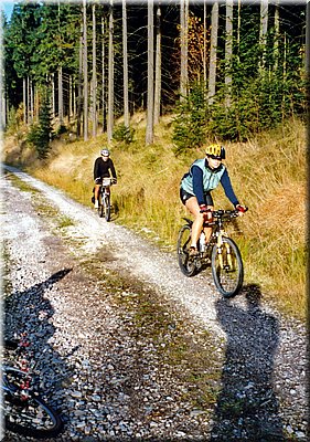 2001-10-13 BBCC Kolobezky 43 ---zpapodJaji.jpg